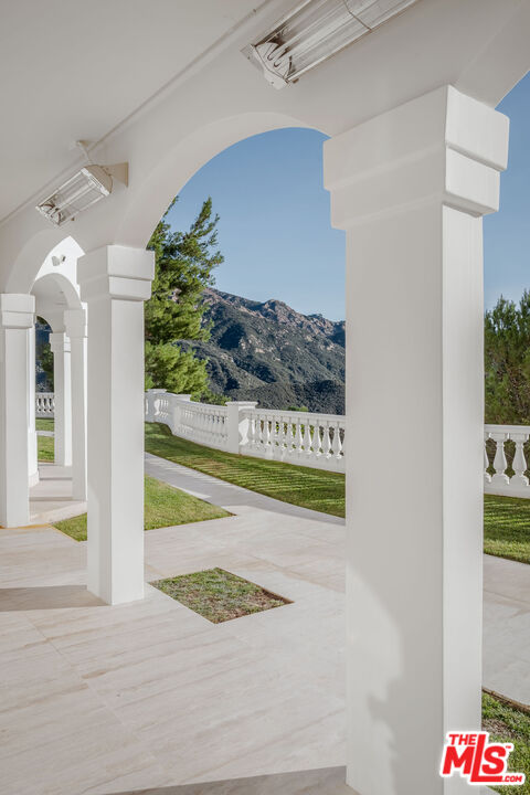 25665 Mulholland Hwy