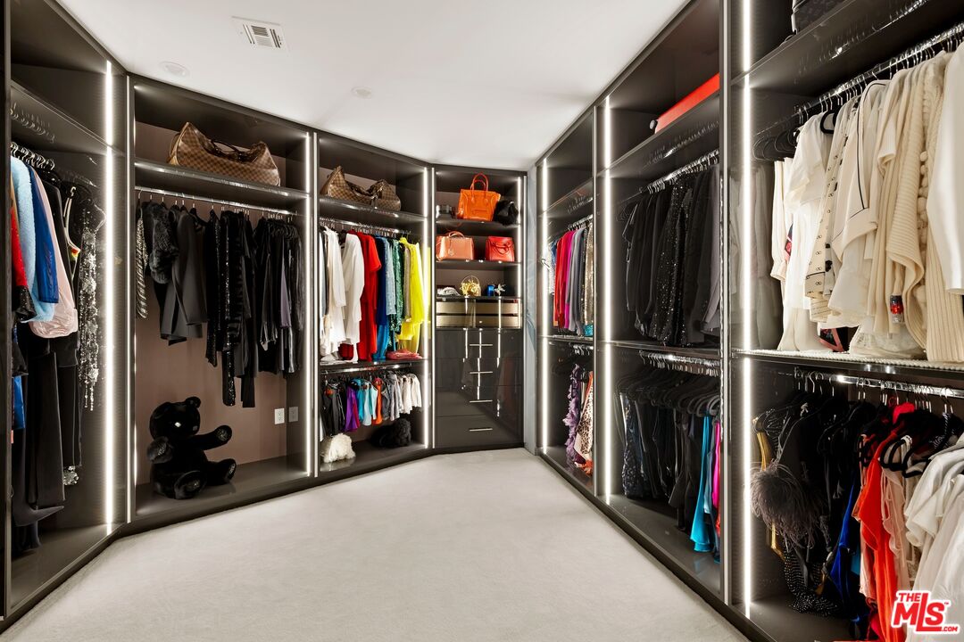 10776 Wilshire Blvd Unit: 403