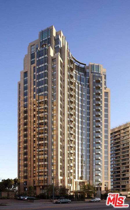 10776 Wilshire Blvd Unit: 403