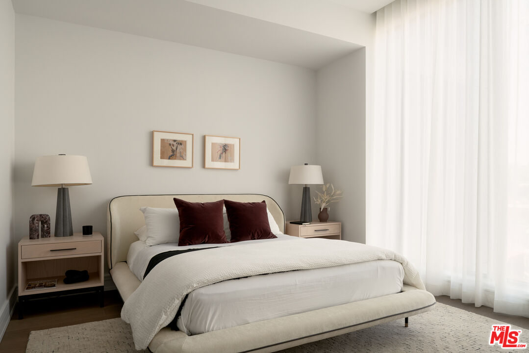 9900 S Santa Monica Blvd Unit: 3A