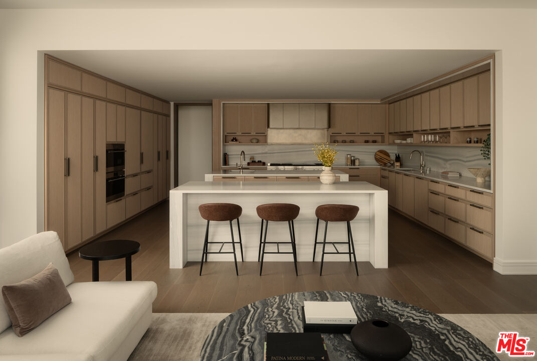 9900 S Santa Monica Blvd Unit: 3A