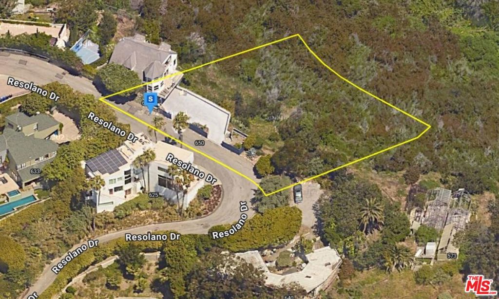 650 Resolano Drive