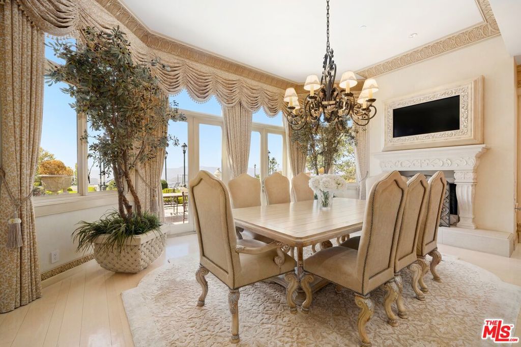2500 White Stallion Road