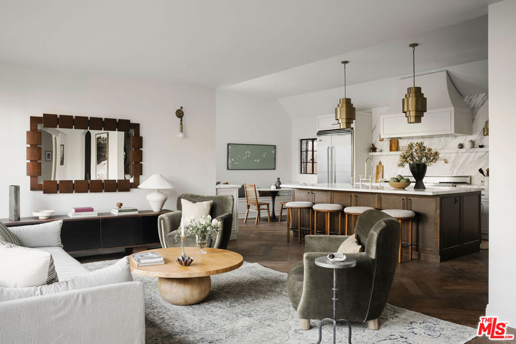 900 S Longwood Avenue