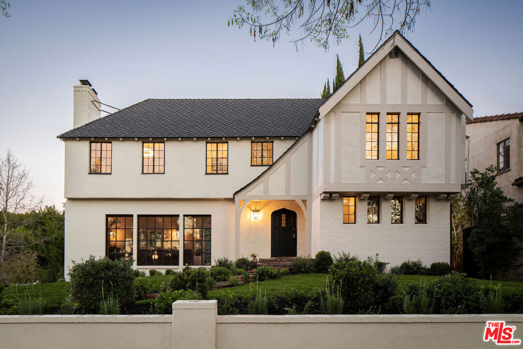 900 S Longwood Avenue