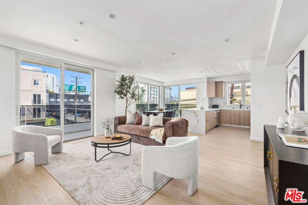 1414 1/2 S Beverly Dr 303