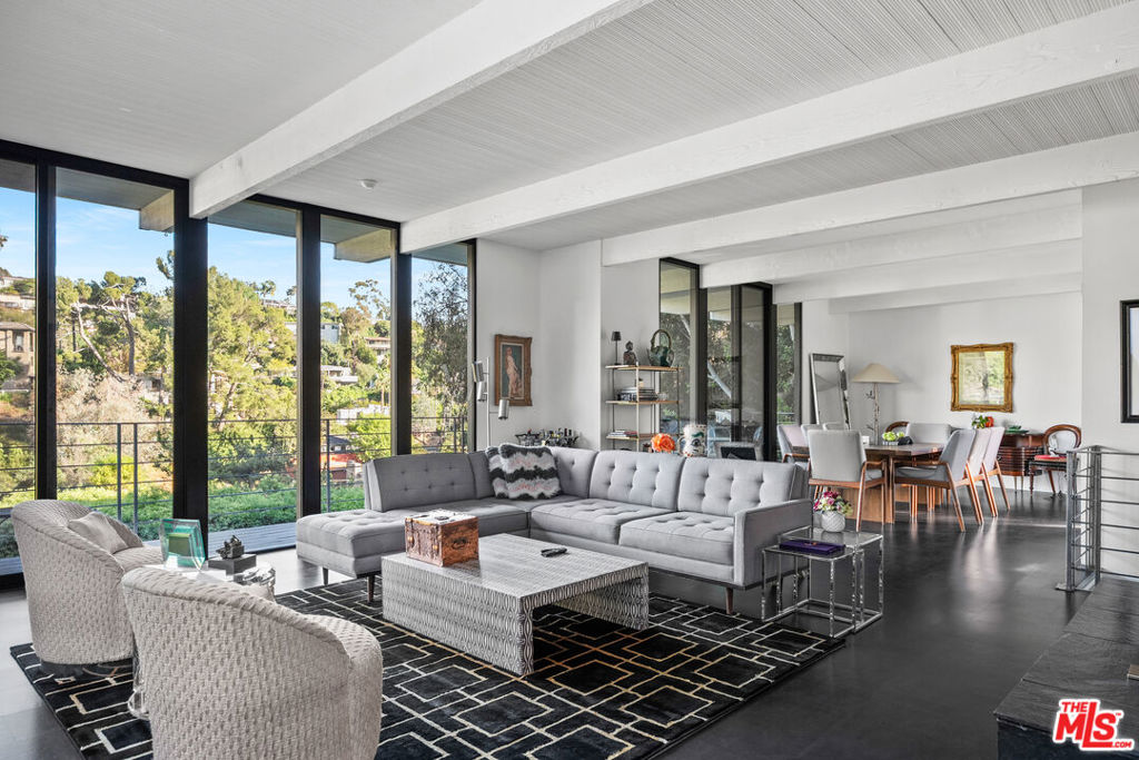 2775 Rinconia Drive