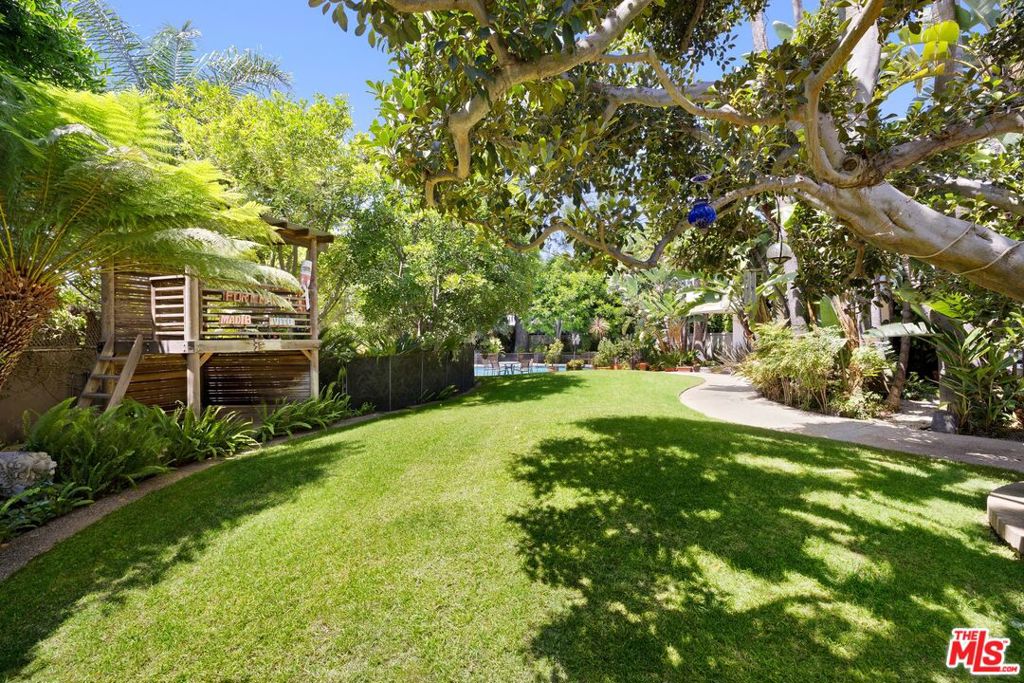 715 N Beverly Drive
