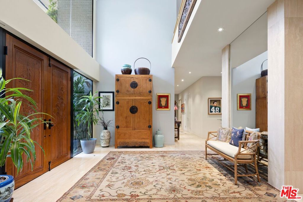 715 N Beverly Drive
