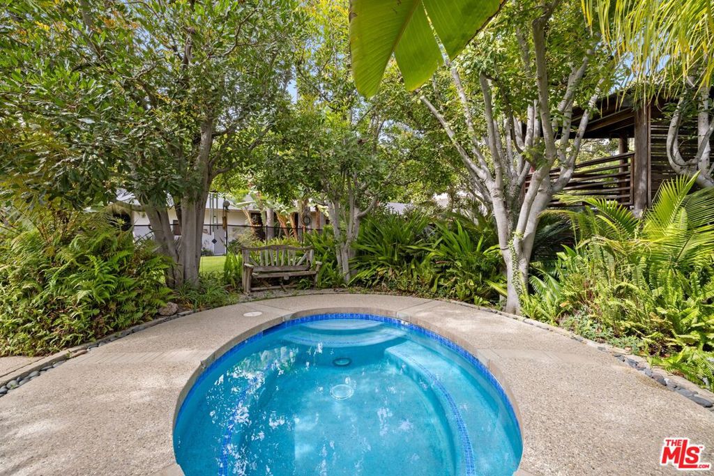 715 N Beverly Drive