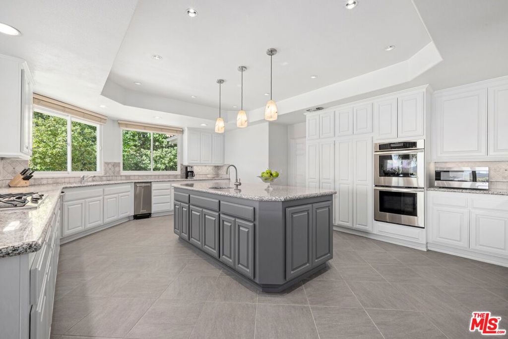 3011 Mountain Park Drive