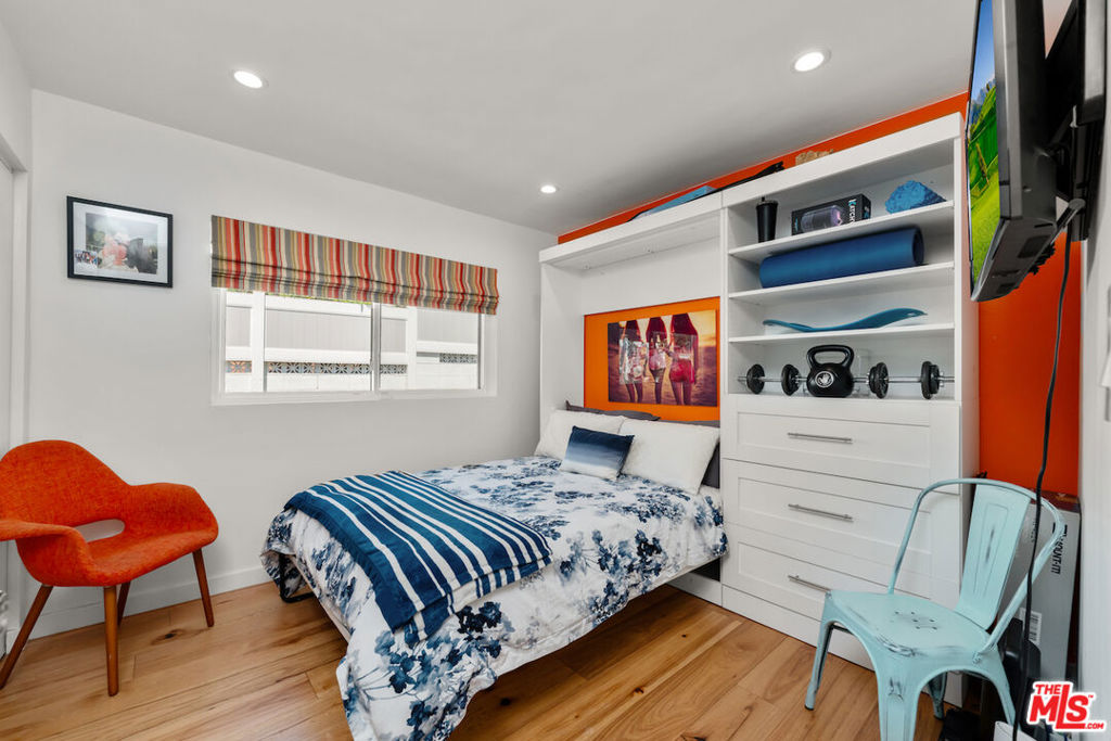 3242 Berry Drive
