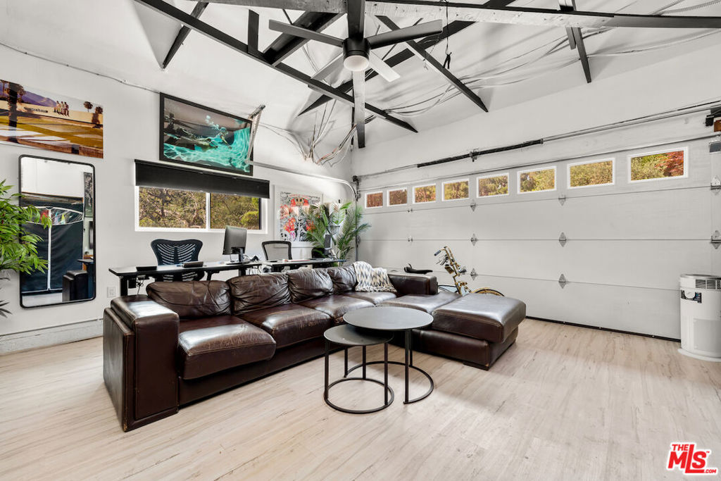 3242 Berry Drive