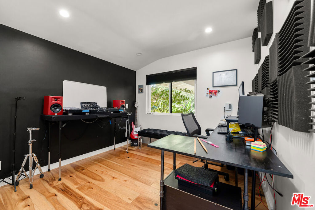 3242 Berry Drive