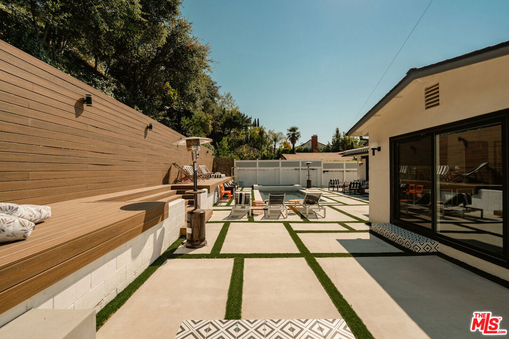 3242 Berry Drive