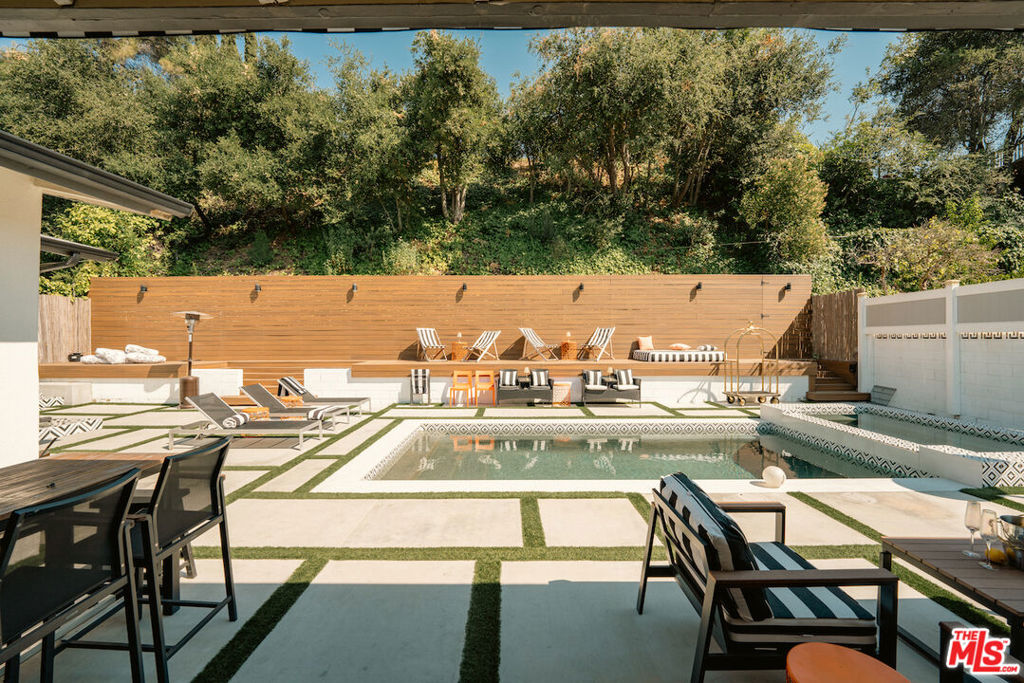 3242 Berry Drive