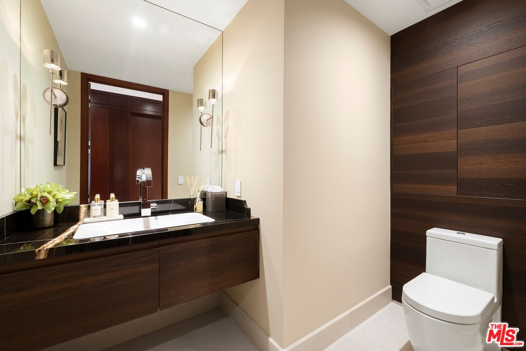 1200 Club View Dr Unit: 6S