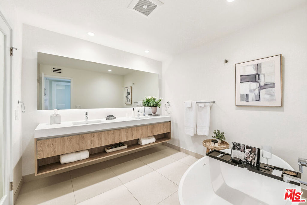 6489 Cavalleri Road 209