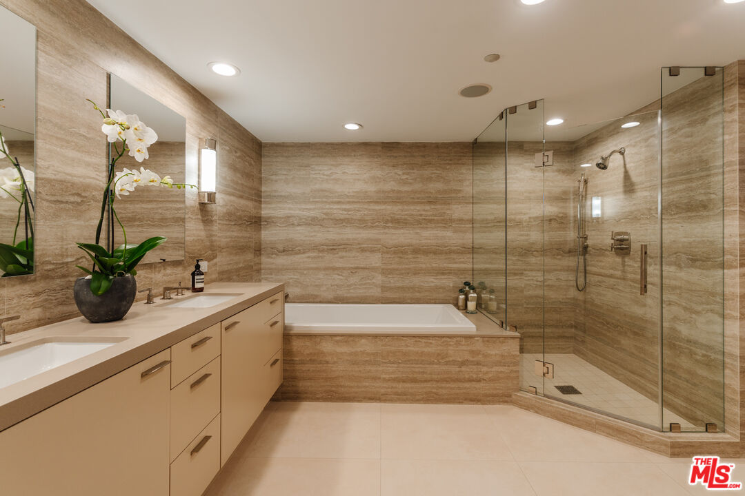701 Ocean Ave Unit: 309