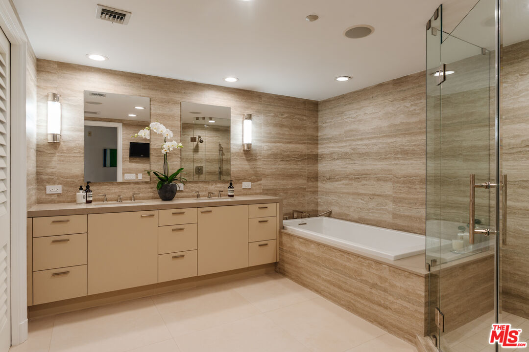 701 Ocean Ave Unit: 309