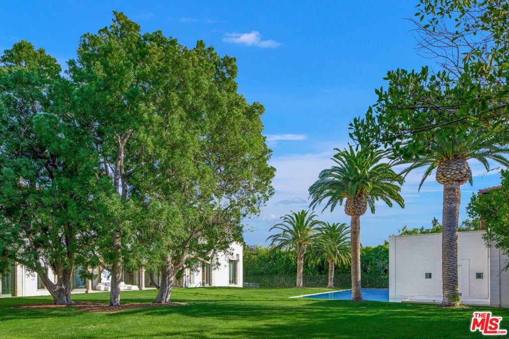 133 S Mapleton Drive