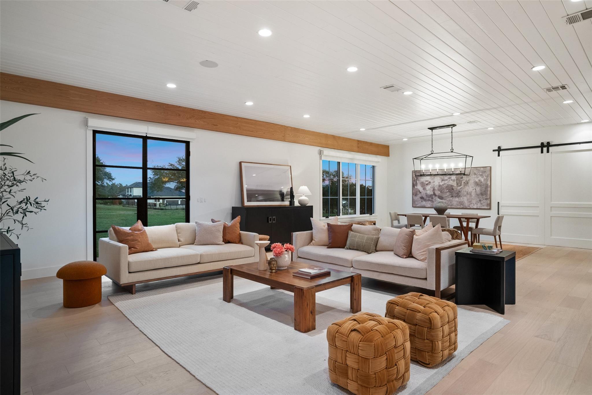 16908 Whispering Breeze