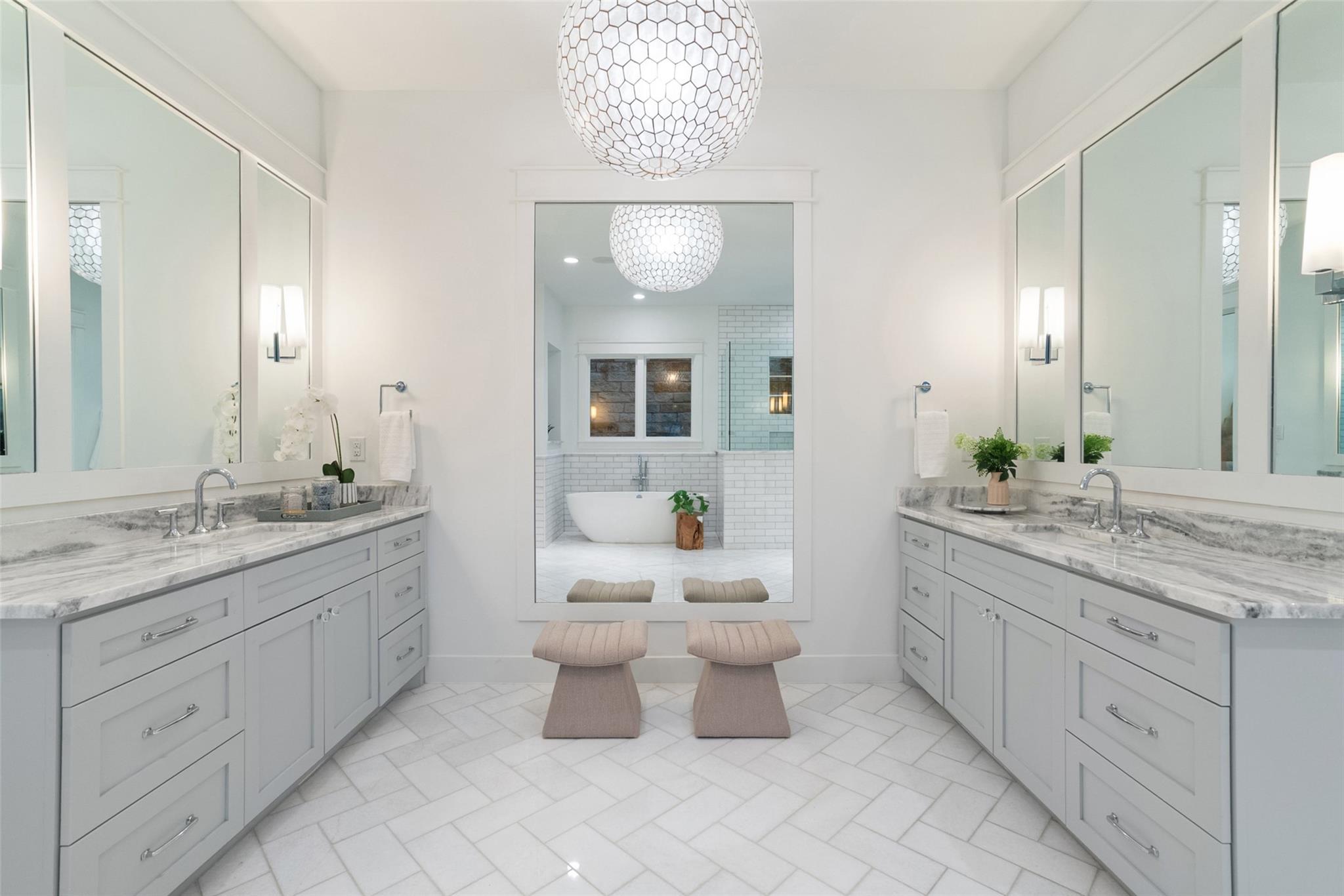 16908 Whispering Breeze