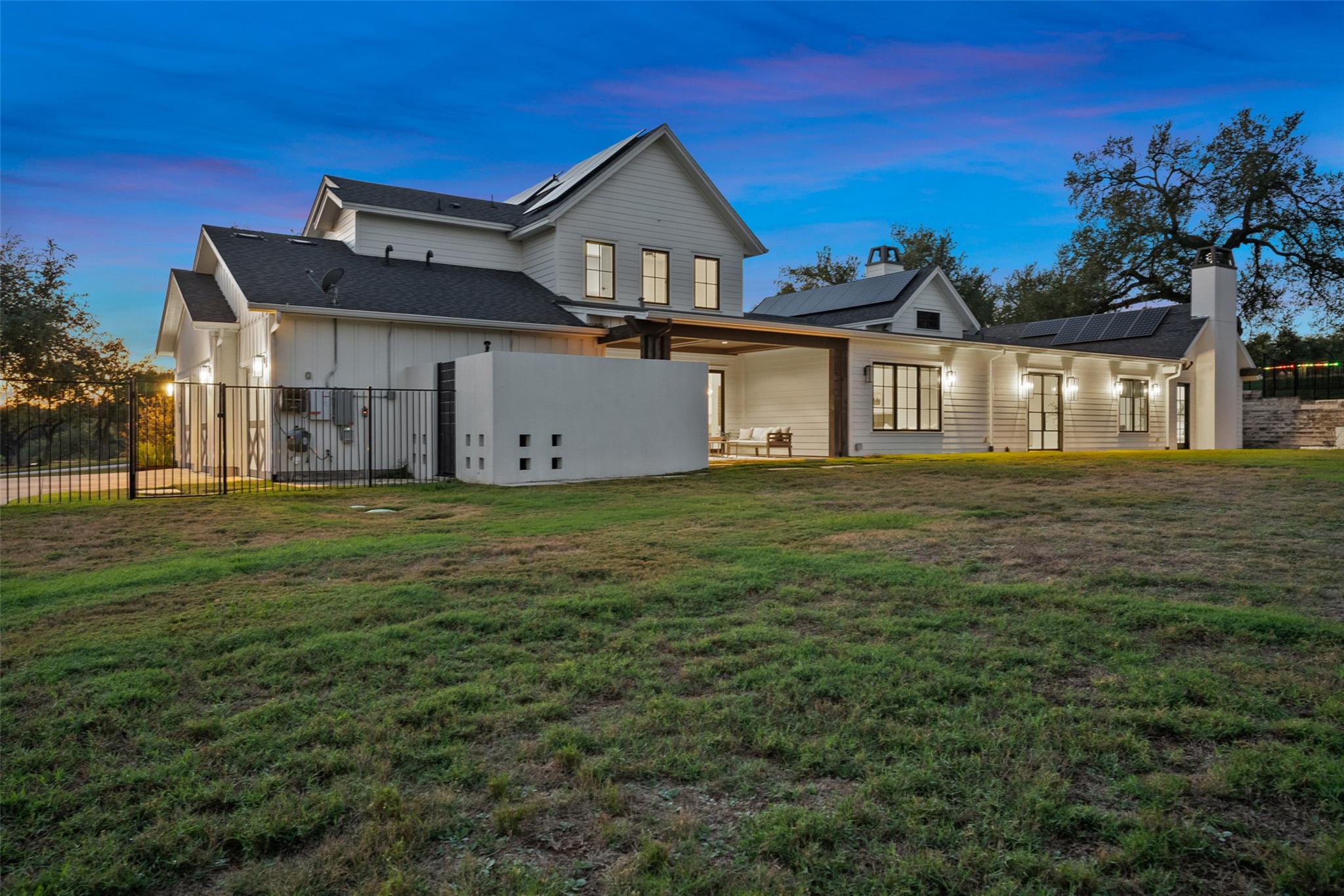 16908 Whispering Breeze