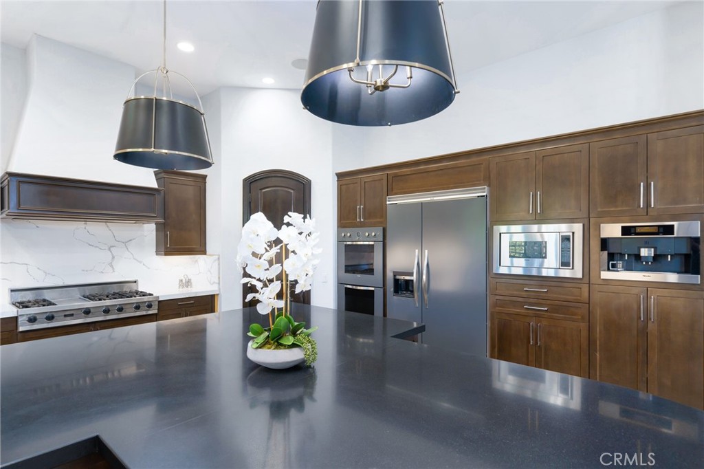 49295 Tidewater Drive