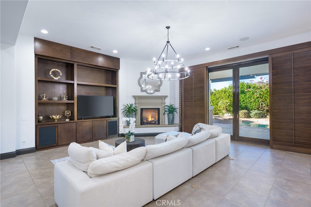 49295 Tidewater Drive