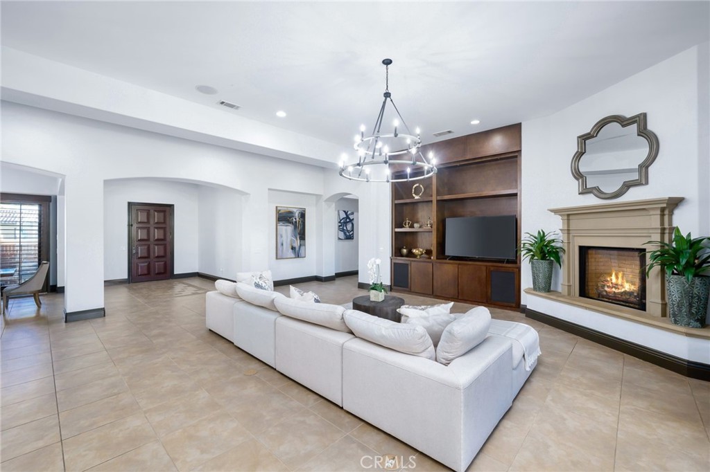 49295 Tidewater Drive