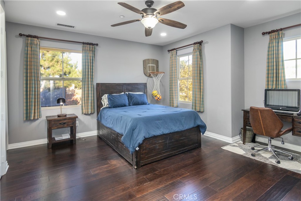 2159 Hathaway Avenue