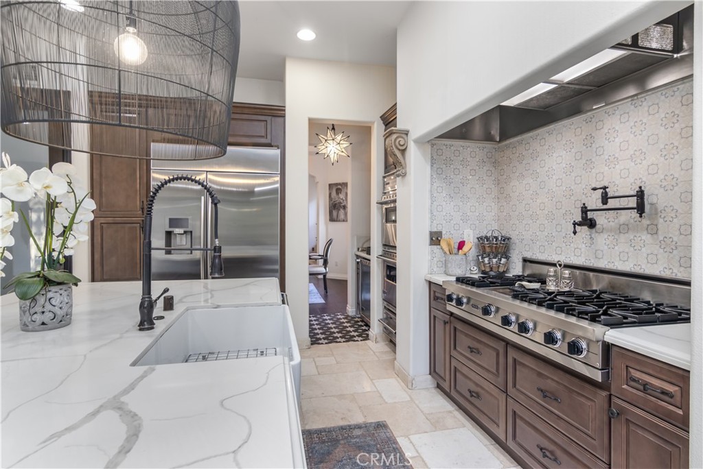 2159 Hathaway Avenue