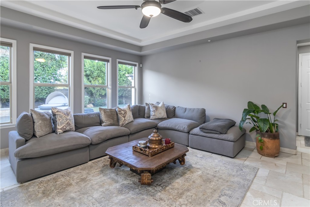 2159 Hathaway Avenue