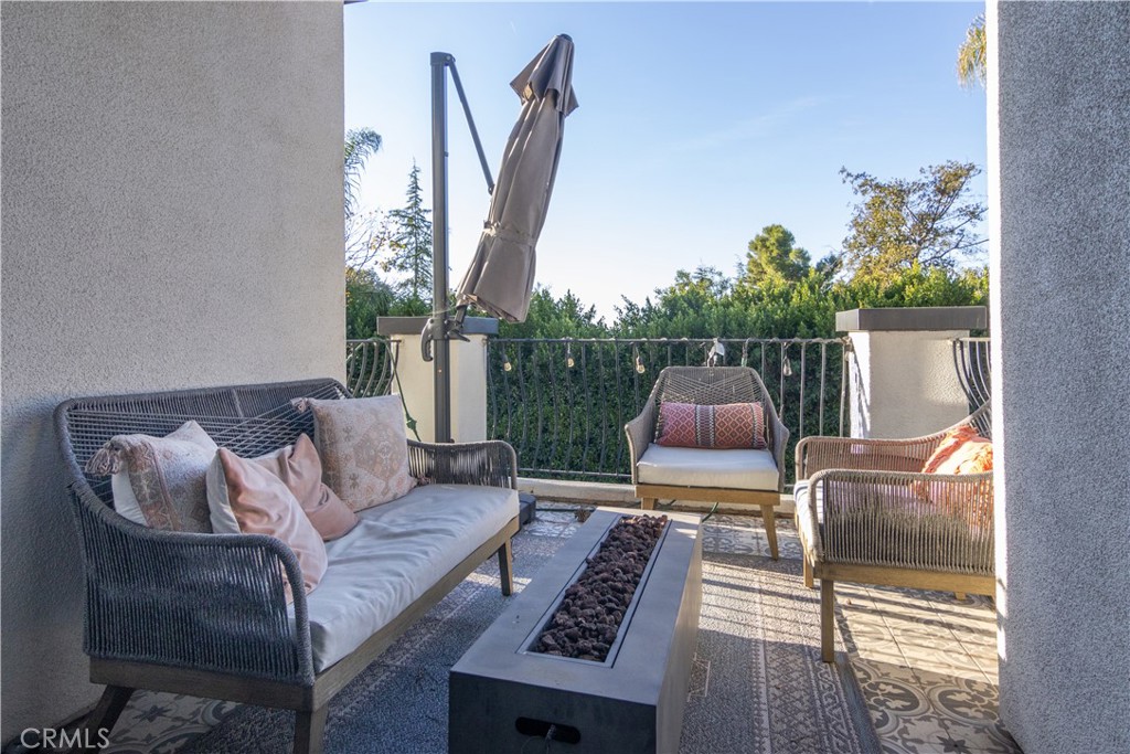 2159 Hathaway Avenue