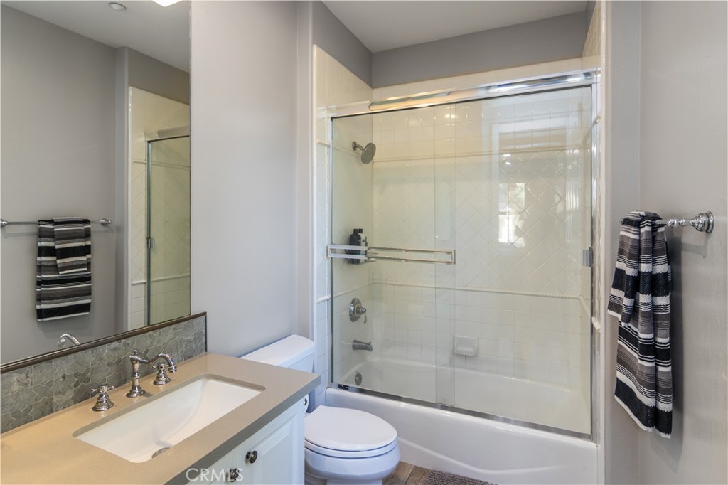 2159 Hathaway Avenue