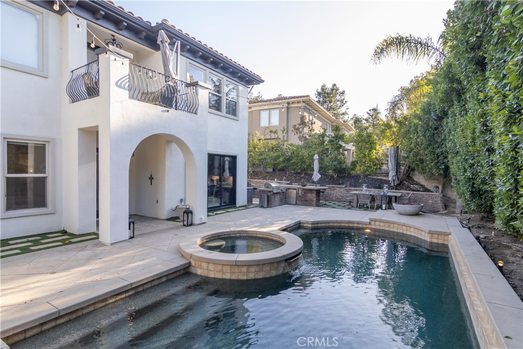 2159 Hathaway Avenue