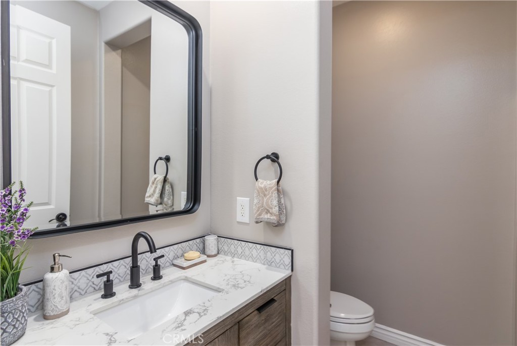 2159 Hathaway Avenue