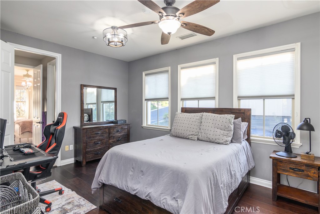 2159 Hathaway Avenue