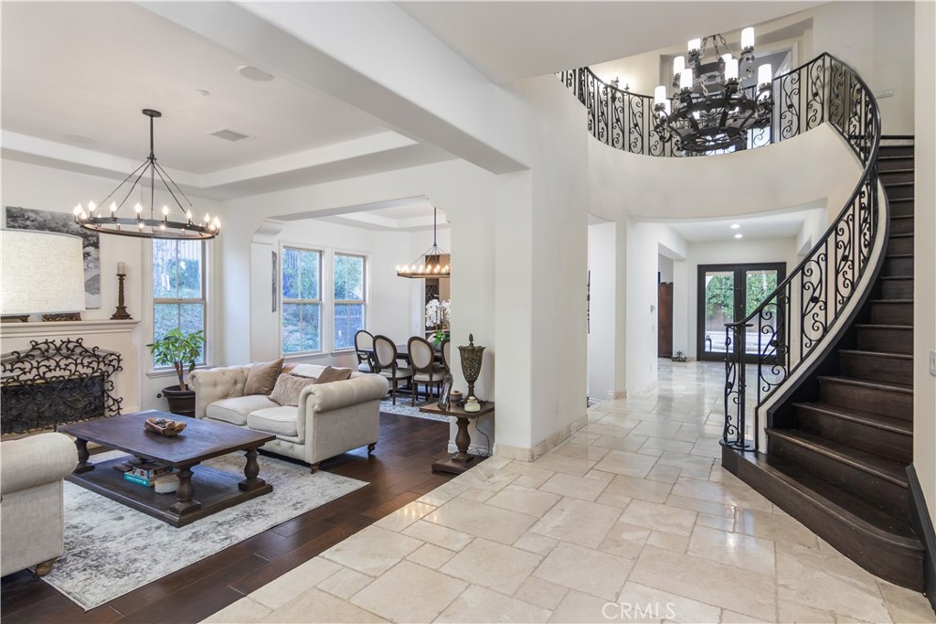 2159 Hathaway Avenue