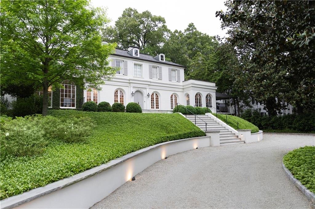 315 Peachtree Battle Avenue NW