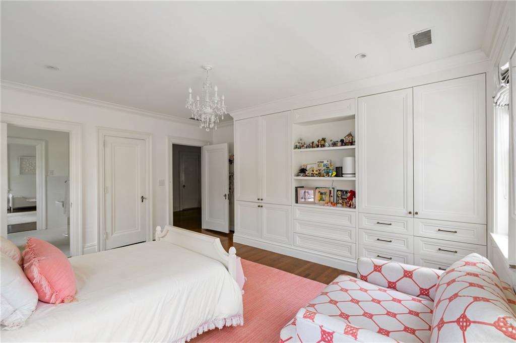 315 Peachtree Battle Avenue NW