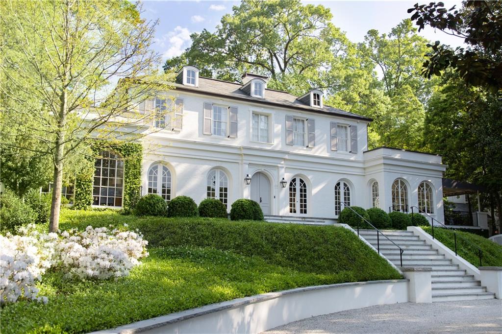 315 Peachtree Battle Avenue NW