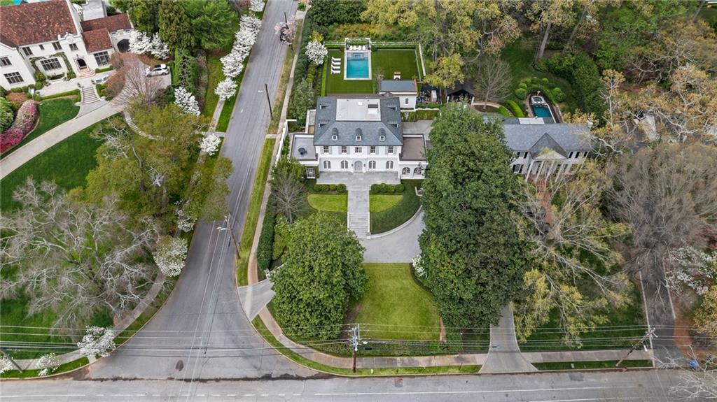 315 Peachtree Battle Avenue NW