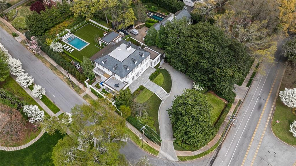 315 Peachtree Battle Avenue NW