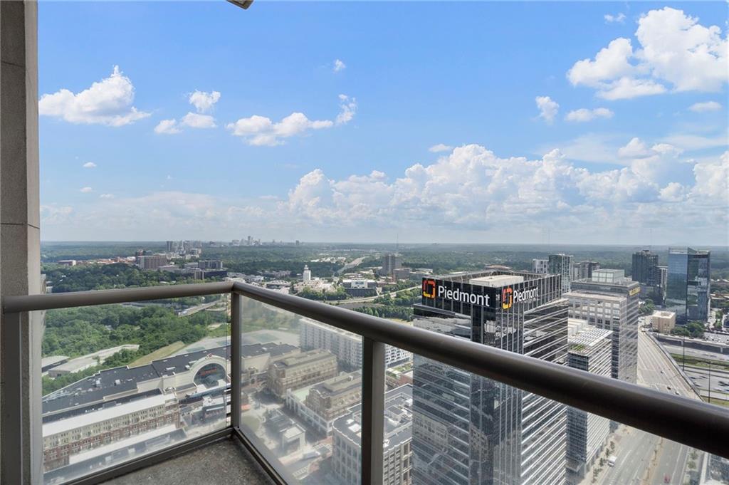 270 17th Street NW Unit 4102