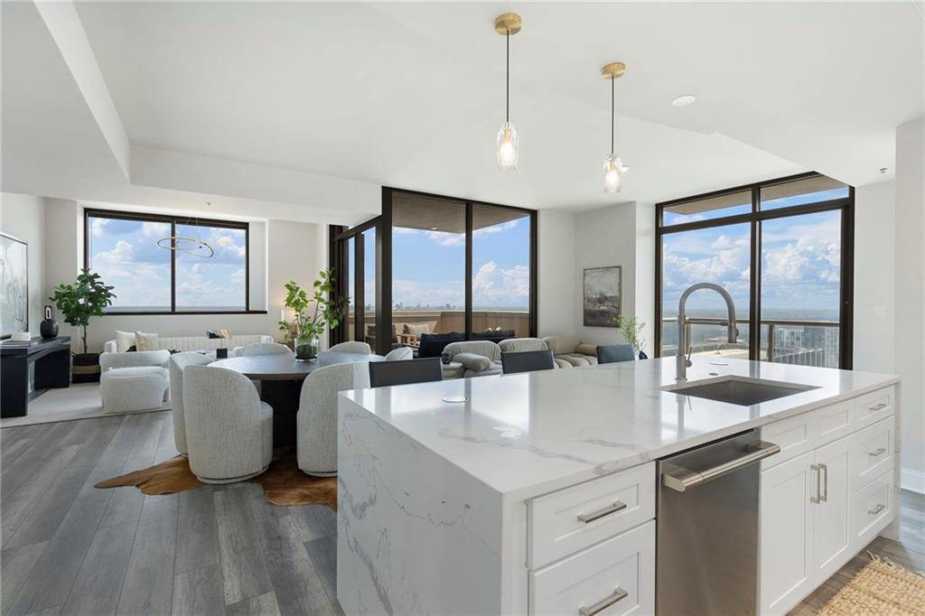 270 17th Street NW Unit 4102