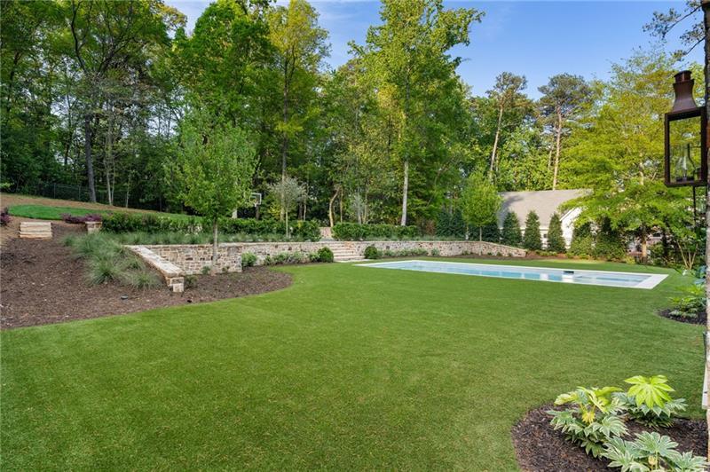 41 Blackland Road NW