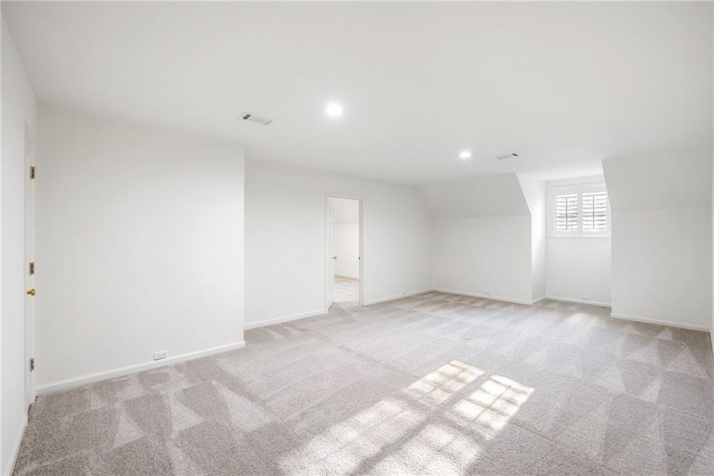 4571 Columns Drive SE