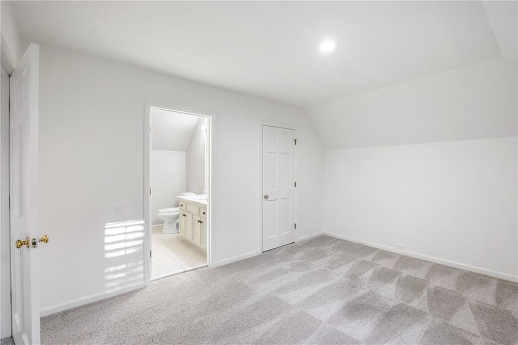 4571 Columns Drive SE